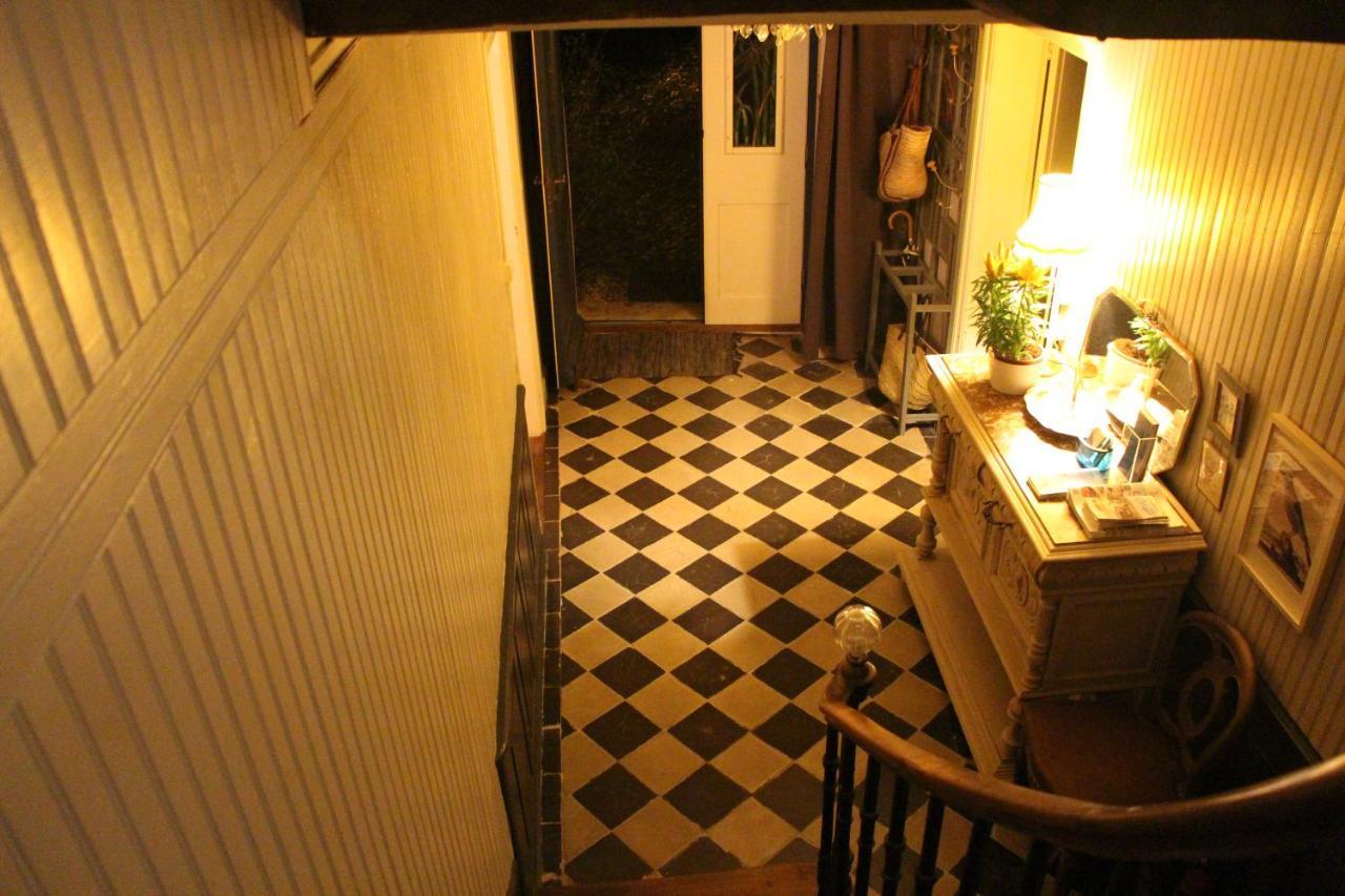 Grange Bleuet Bed and Breakfast Aubeterre-sur-Dronne Exteriör bild