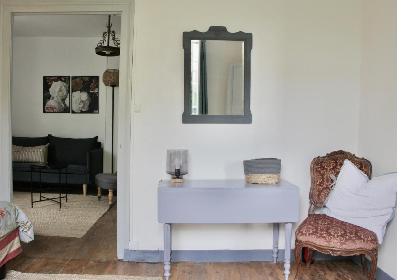 Grange Bleuet Bed and Breakfast Aubeterre-sur-Dronne Exteriör bild