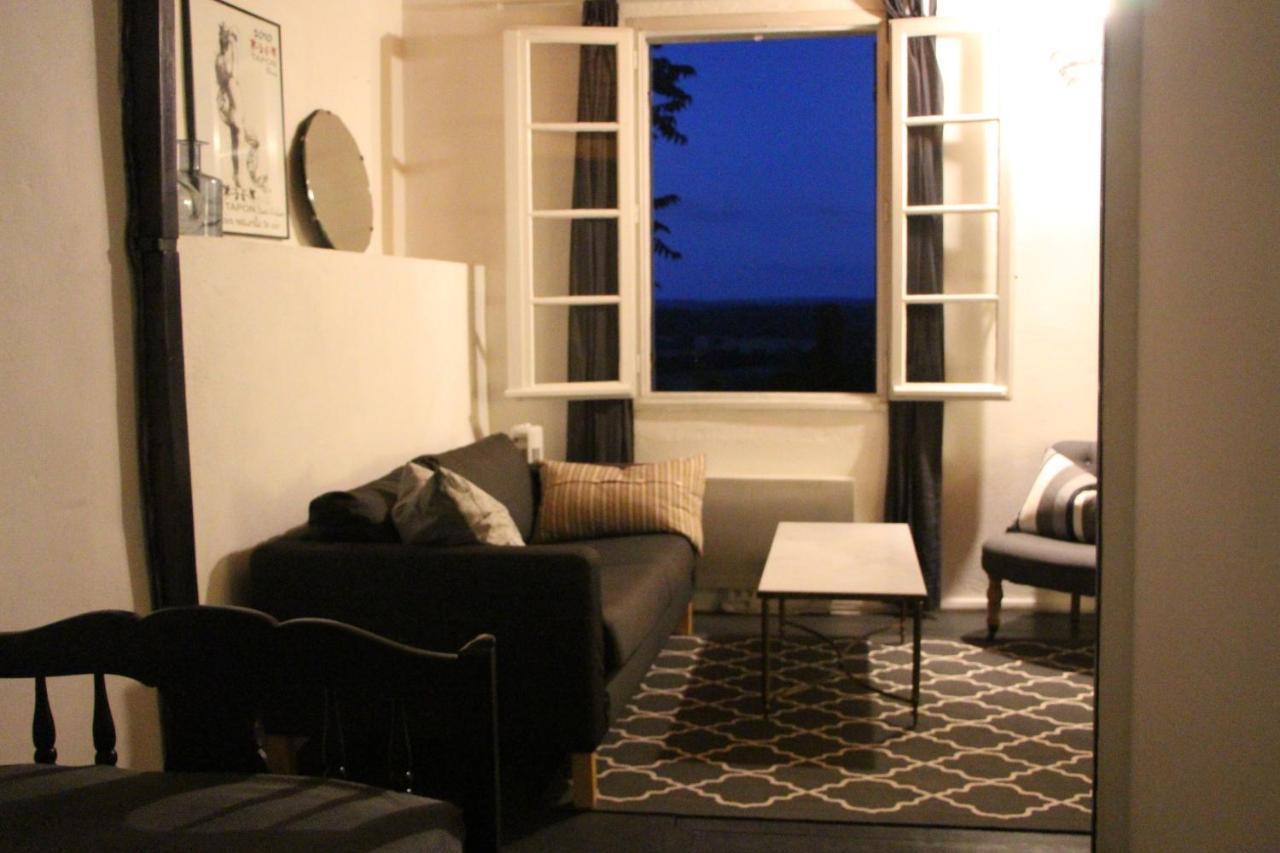 Grange Bleuet Bed and Breakfast Aubeterre-sur-Dronne Exteriör bild